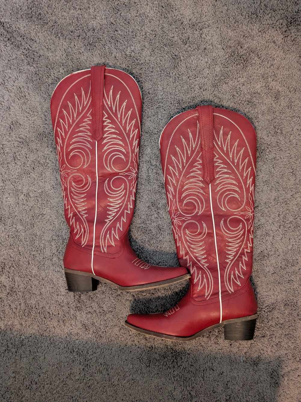 Women's Red Embroidered Western Cowboy Boots